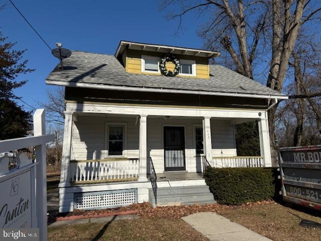 420 PARK BLVD, Moorestown, NJ 08057