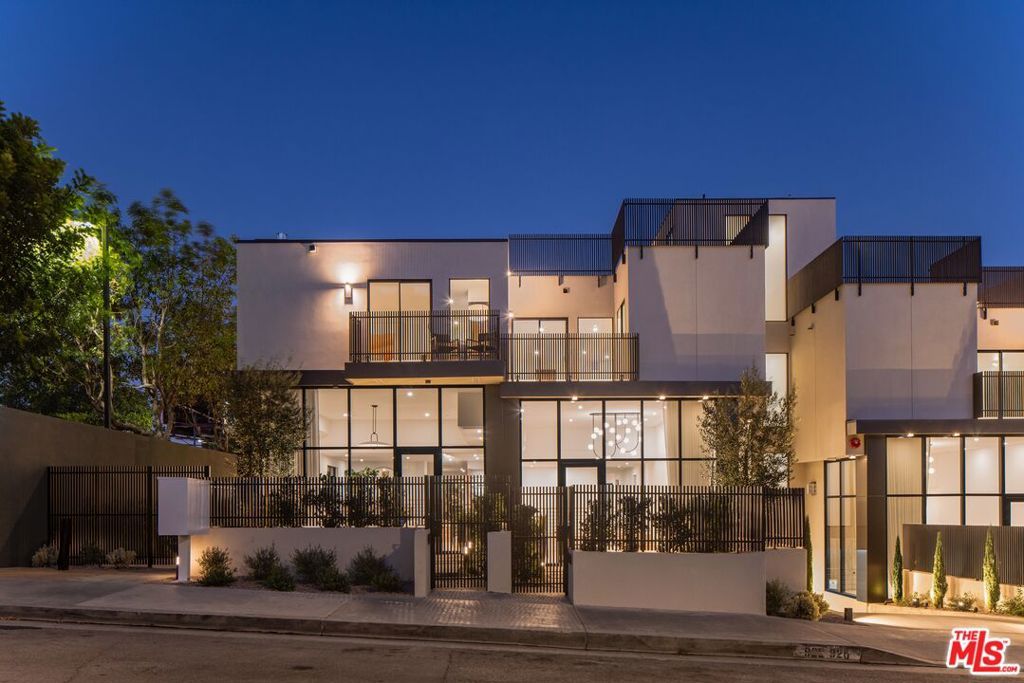 Image 1 of property listing at 922 West Knoll Drive, West Hollywood, CA 90069