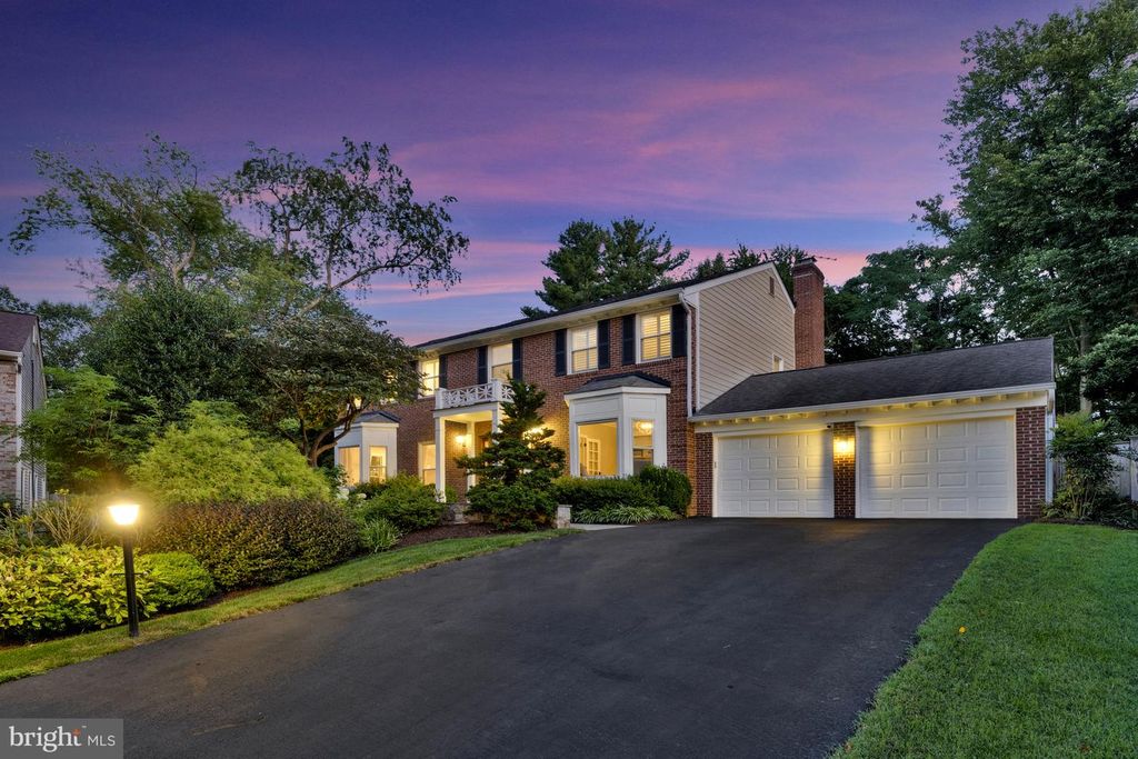 6301 HUNTING RIDGE LN, Mclean, VA 22101