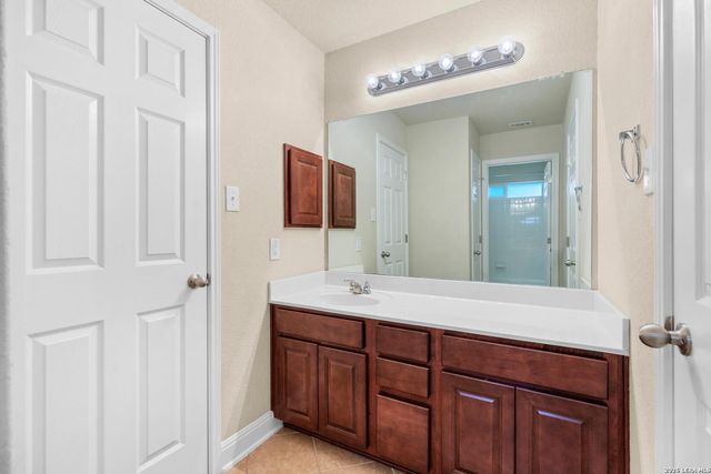 6259 OZONA ML, San Antonio, TX 78253