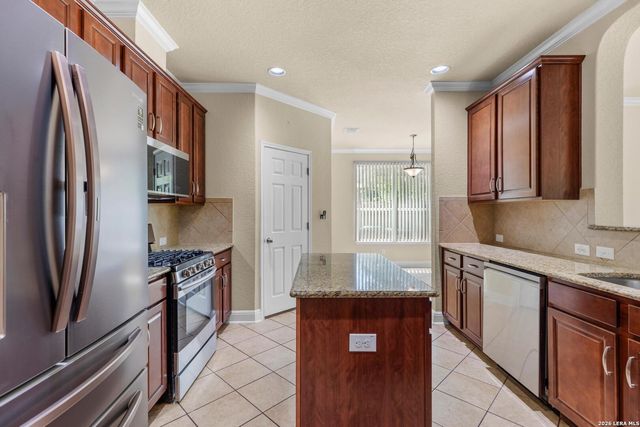 6259 OZONA ML, San Antonio, TX 78253