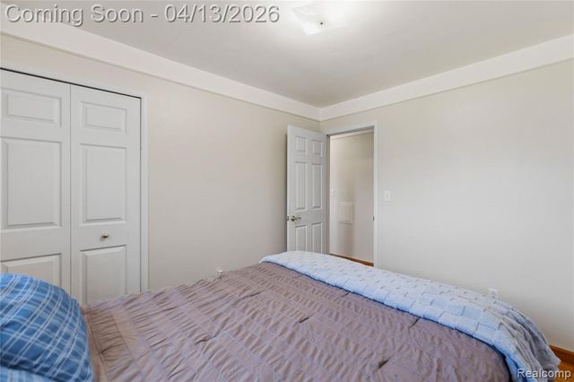 31541 Carion Drive, Warren, MI 48092