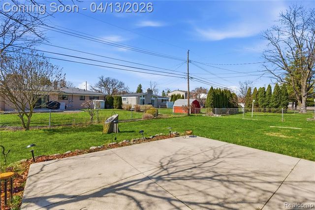 31541 Carion Drive, Warren, MI 48092