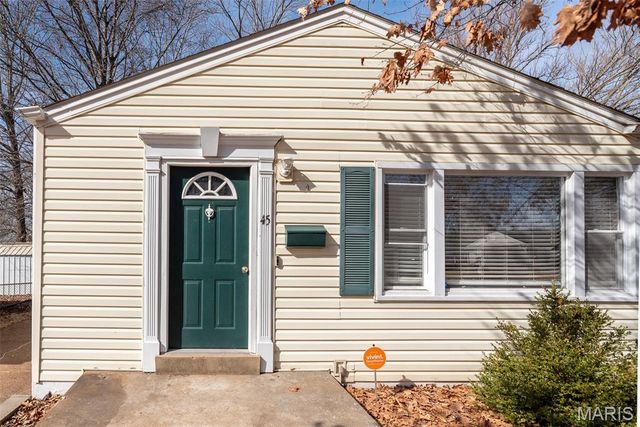 45 La Venta Drive, Florissant, MO 63031