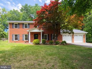 3211 FOX MILL RD, Oakton, VA 22124