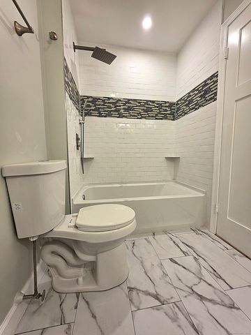 876 Heritage Village A, Southbury, CT 06488