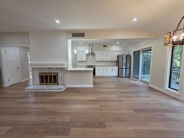 876 Heritage Village A, Southbury, CT 06488