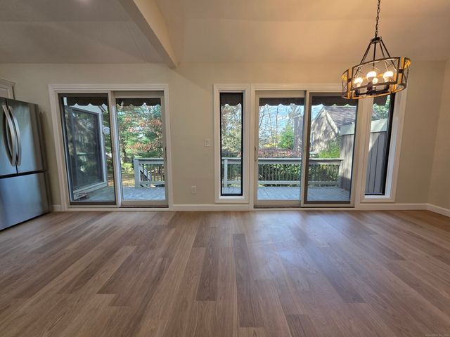 876 Heritage Village A, Southbury, CT 06488