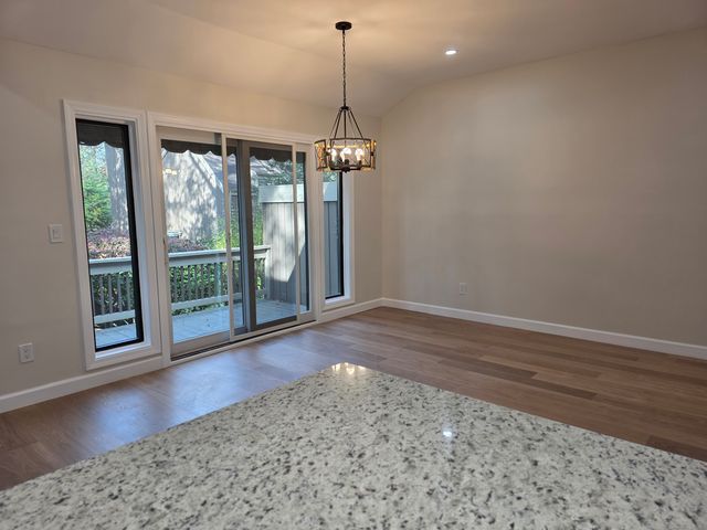 876 Heritage Village A, Southbury, CT 06488