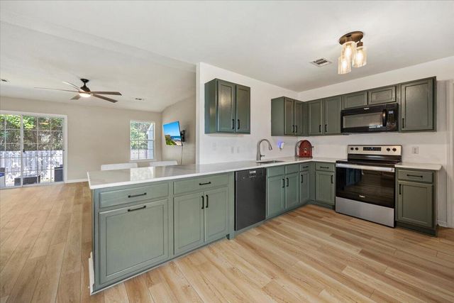 2283 Harlan Avenue, Fort Walton Beach, FL 32547