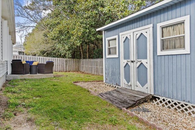 2283 Harlan Avenue, Fort Walton Beach, FL 32547