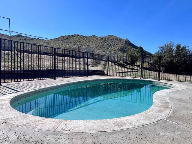 40020 E 176th Street, Palmdale, CA 93591