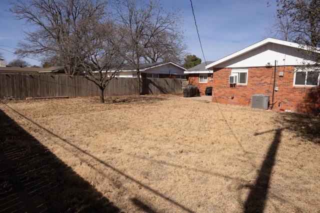 2107 57th Street, Lubbock, TX 79412