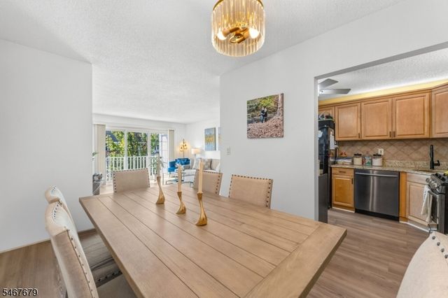 1009 Breckenridge Dr, Branchburg Twp., NJ 08876