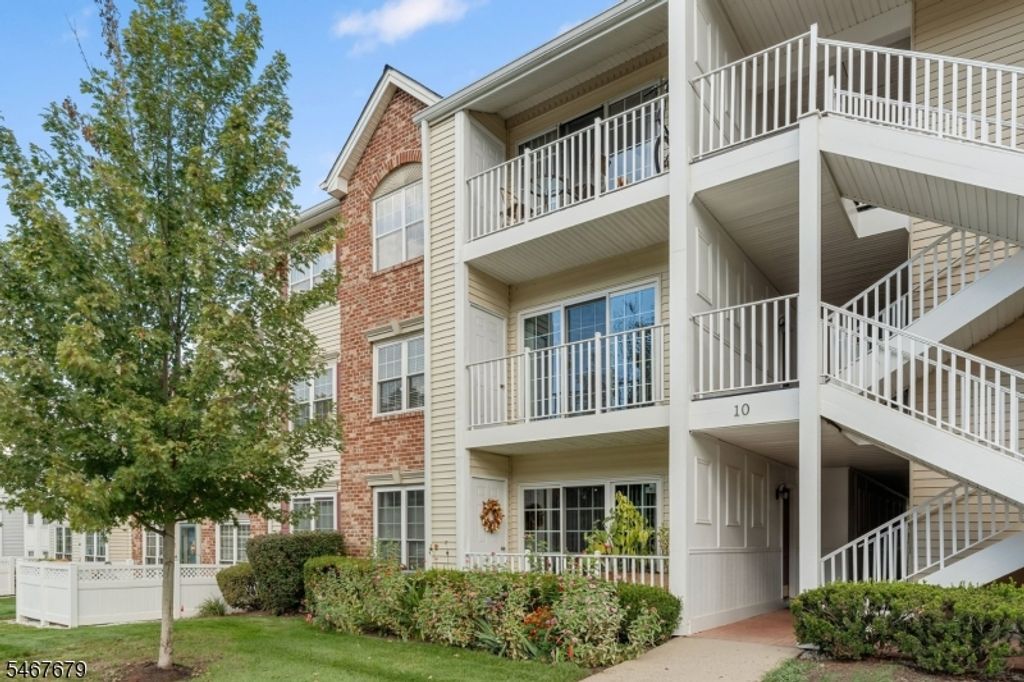 1009 Breckenridge Dr, Branchburg Twp., NJ 08876