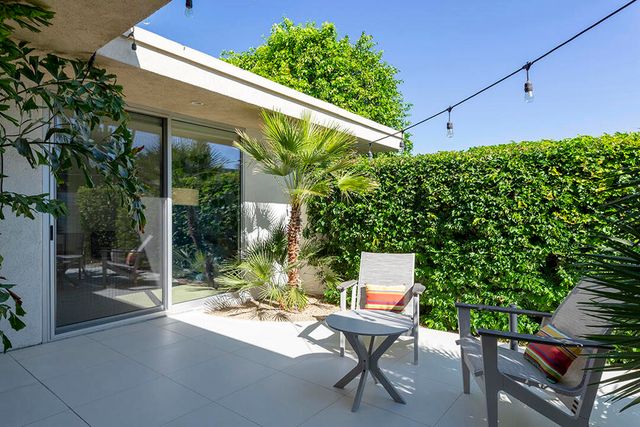 318 Desert Lakes Drive, Palm Springs, CA 92264