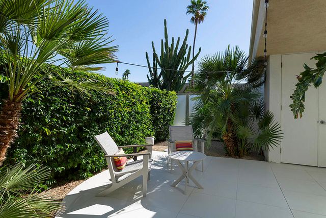 318 Desert Lakes Drive, Palm Springs, CA 92264