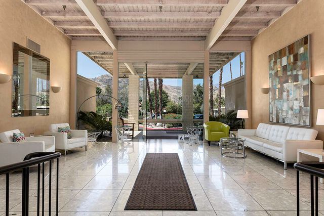 318 Desert Lakes Drive, Palm Springs, CA 92264