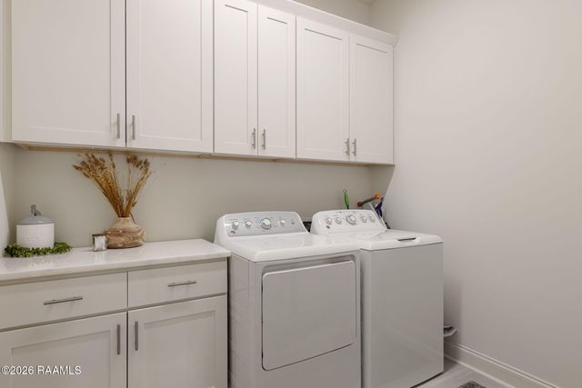 100 Sandstone Avenue, Scott, LA 70583