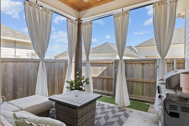 100 Sandstone Avenue, Scott, LA 70583