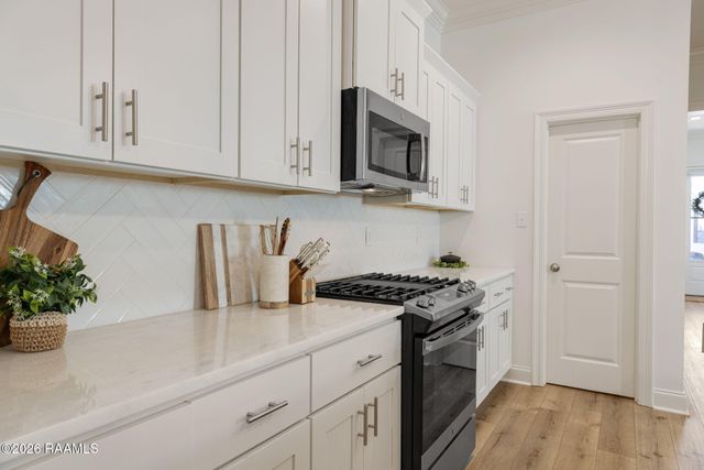 100 Sandstone Avenue, Scott, LA 70583