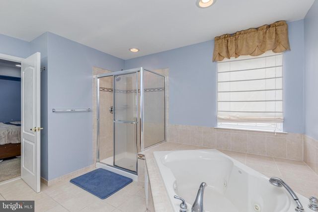 56 SENECA LN, Bordentown, NJ 08505