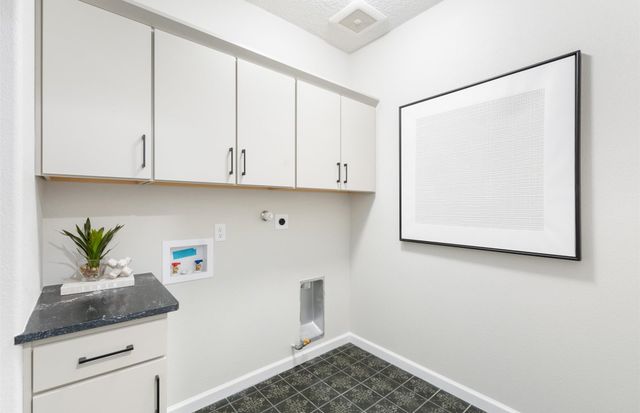 96 Mountaingem, Santa Fe, NM 87508