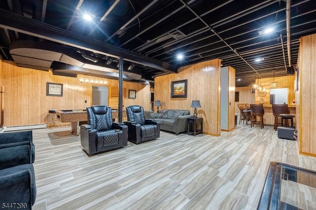 141 Burton Ave, Hasbrouck Heights Boro, NJ 07604