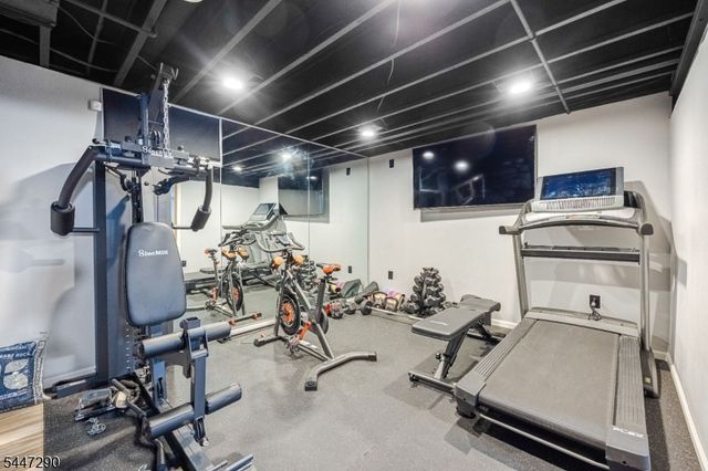 141 Burton Ave, Hasbrouck Heights Boro, NJ 07604