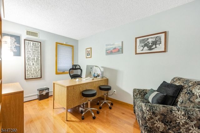 141 Burton Ave, Hasbrouck Heights Boro, NJ 07604