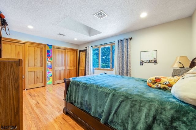 141 Burton Ave, Hasbrouck Heights Boro, NJ 07604