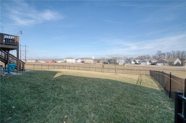 715 Shane Lane, Belton, MO 64012