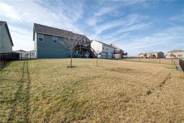 715 Shane Lane, Belton, MO 64012