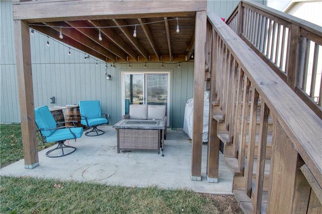 715 Shane Lane, Belton, MO 64012