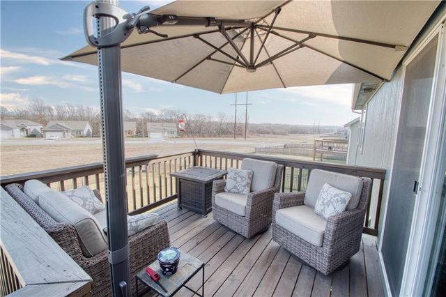 715 Shane Lane, Belton, MO 64012