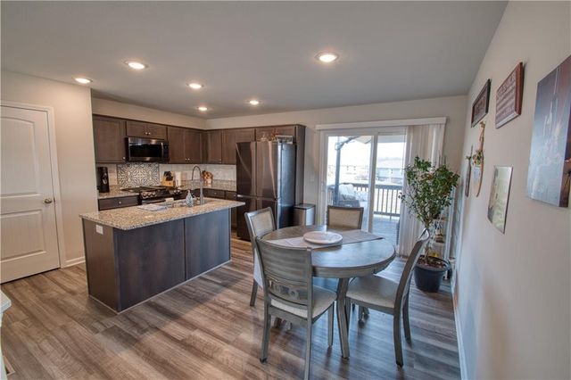 715 Shane Lane, Belton, MO 64012