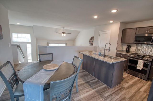 715 Shane Lane, Belton, MO 64012