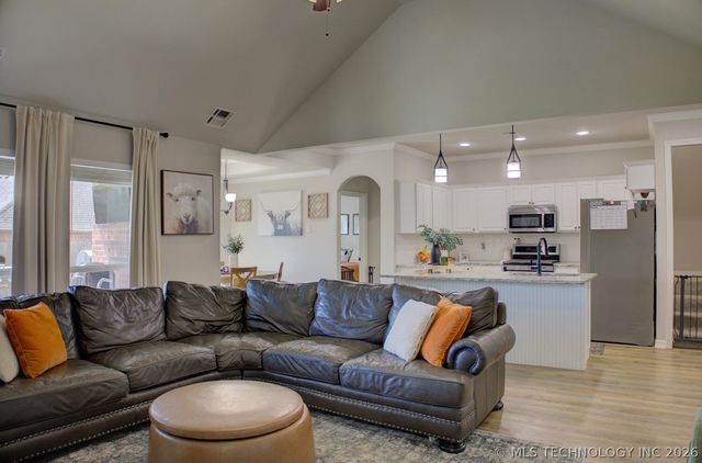 12808 E 69th Street North, Owasso, OK 74055
