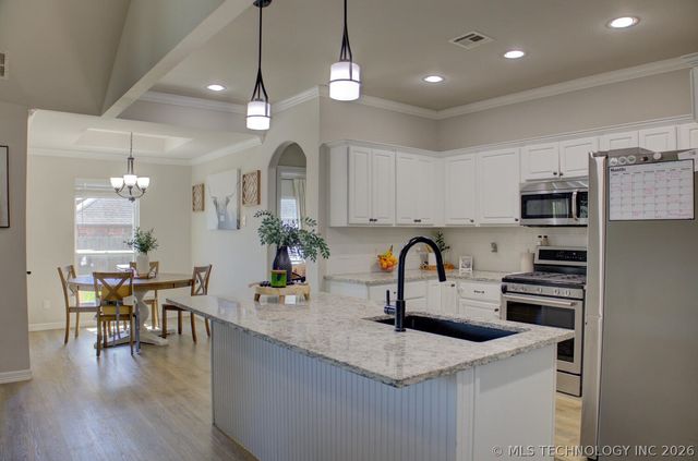12808 E 69th Street North, Owasso, OK 74055