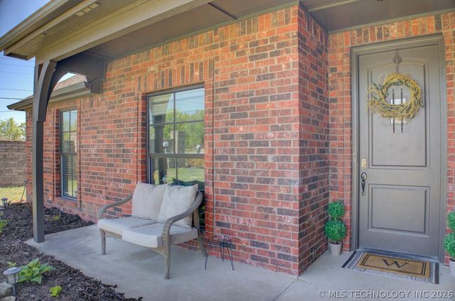 12808 E 69th Street North, Owasso, OK 74055