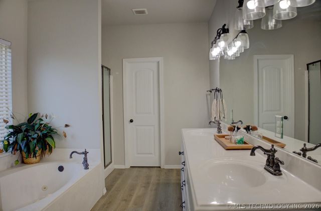 12808 E 69th Street North, Owasso, OK 74055