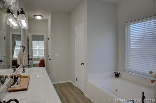 12808 E 69th Street North, Owasso, OK 74055