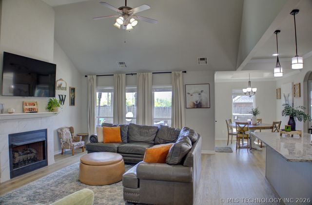 12808 E 69th Street North, Owasso, OK 74055