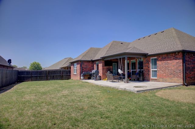 12808 E 69th Street North, Owasso, OK 74055