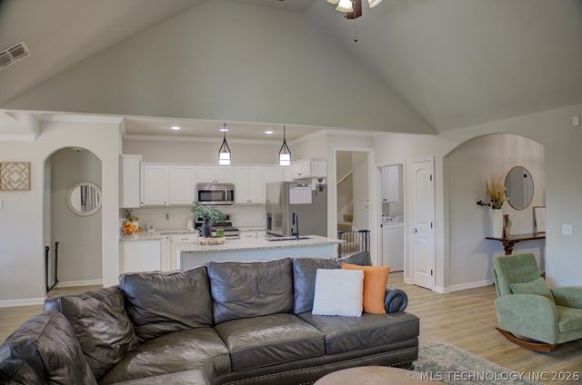 12808 E 69th Street North, Owasso, OK 74055
