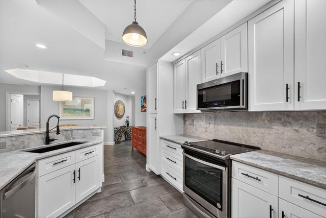 801 S Olive Avenue 614, West Palm Beach, FL 33401