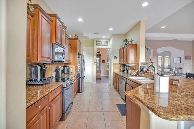 353 HAMMOCK OAK CIRCLE, Debary, FL 32713