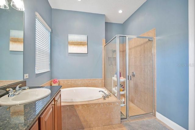 353 HAMMOCK OAK CIRCLE, Debary, FL 32713