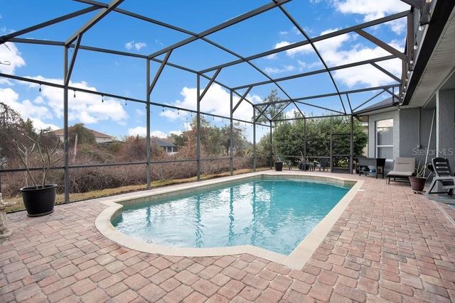 353 HAMMOCK OAK CIRCLE, Debary, FL 32713