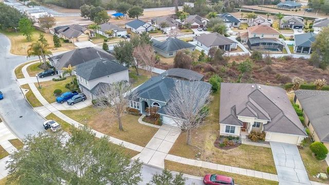 353 HAMMOCK OAK CIRCLE, Debary, FL 32713